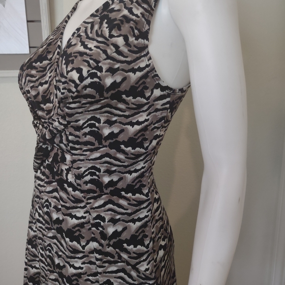Jonathan Martin Sleeveless Fit & Flare Dress sz6 EUC - Picture 4 of 13
